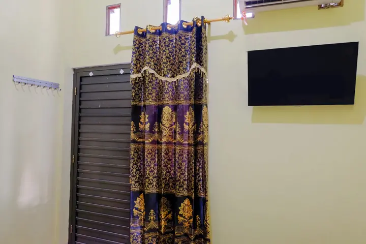 Мадиун: OYO 1784 Hj. Aniek Residence