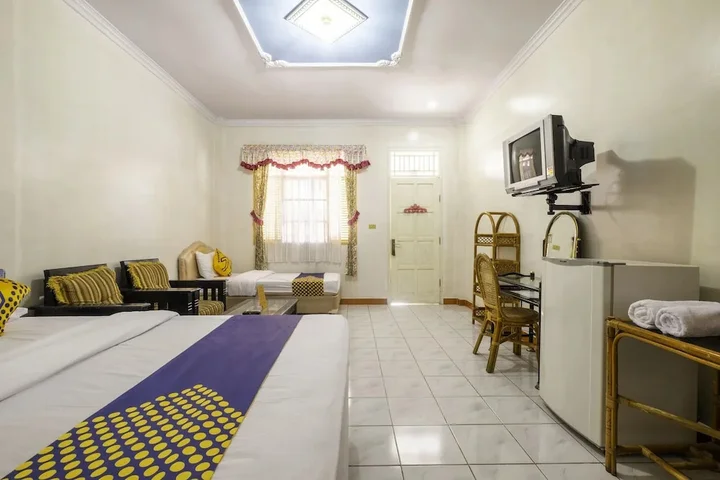 Пелабухан-рату: SPOT ON 1896 Hotel Mahkota Pantai