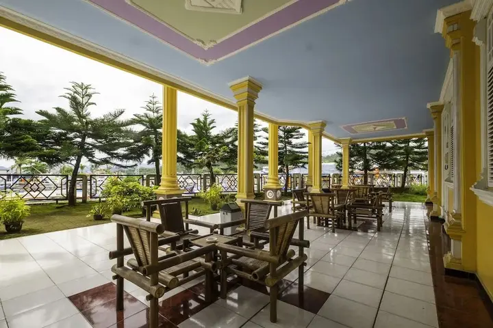 Пелабухан-рату: SPOT ON 1896 Hotel Mahkota Pantai