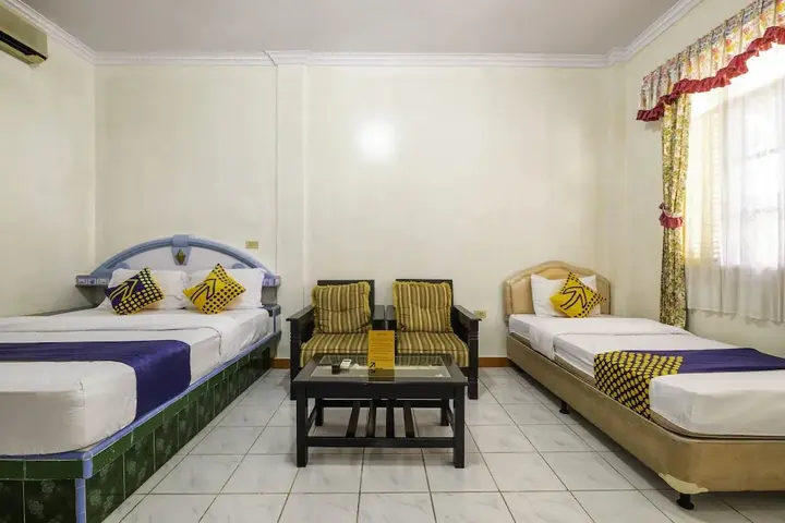 Пелабухан-рату: SPOT ON 1896 Hotel Mahkota Pantai