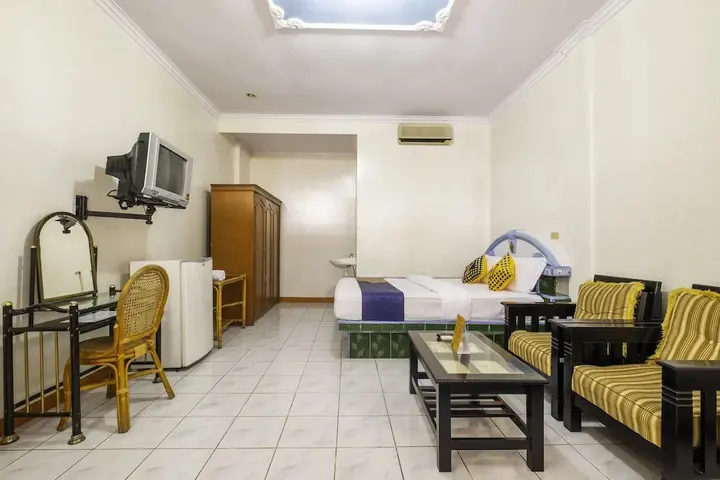 Пелабухан-рату: SPOT ON 1896 Hotel Mahkota Pantai