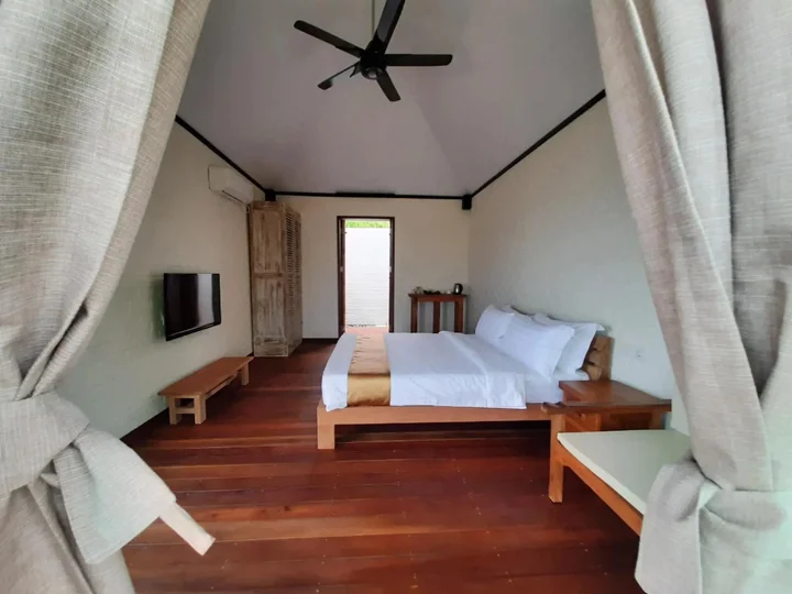 Остров Пеньенгат: The Kelong Trikora Resort