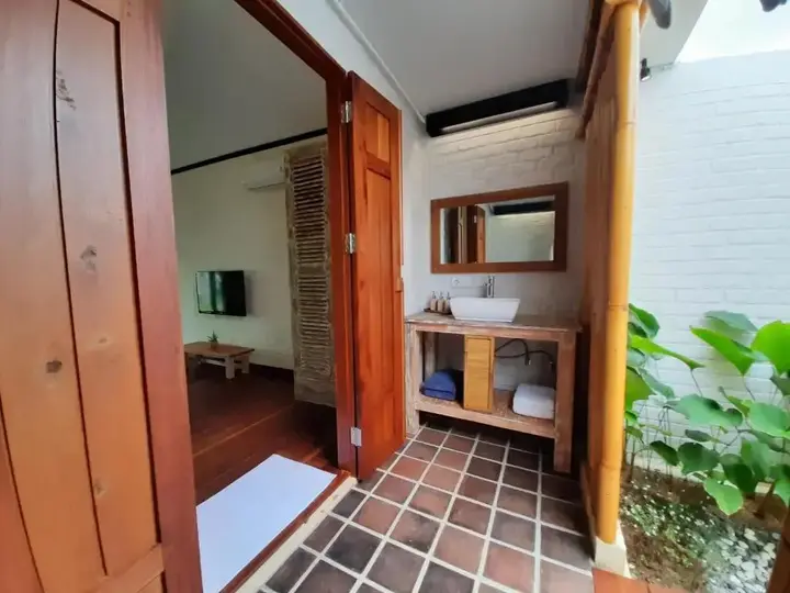 Остров Пеньенгат: The Kelong Trikora Resort