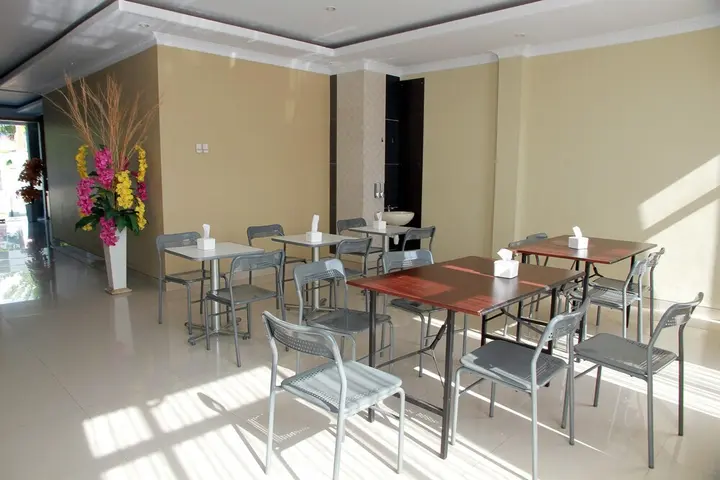 Палу: Oyo 1559 Pondok Garuda Guest House
