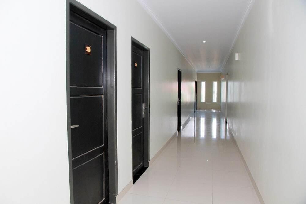 Палу: Oyo 1559 Pondok Garuda Guest House
