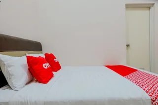Маланг: OYO 1595 Javas Guest House