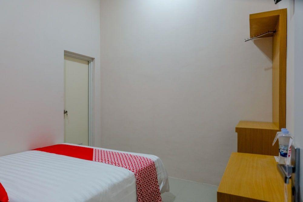Маланг: OYO 1595 Javas Guest House