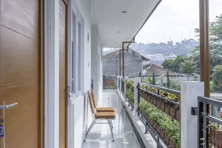 Лембанг: Oyo 2188 Rossan Villa 4