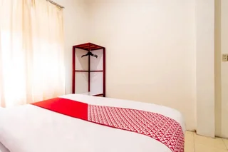 Медан: OYO 1364 Pondok Wisata Istana Xi