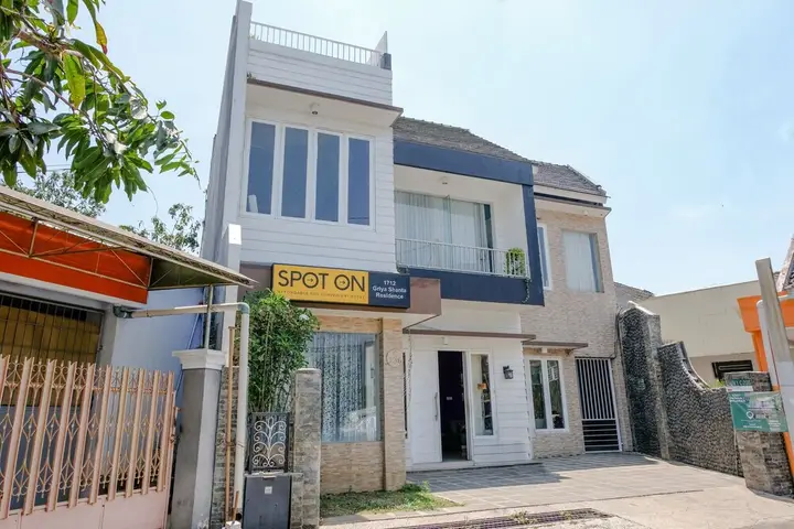 SPOT ON 1712 Griya Shanta Residence — фото 1
