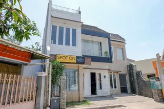 Маланг: SPOT ON 1712 Griya Shanta Residence