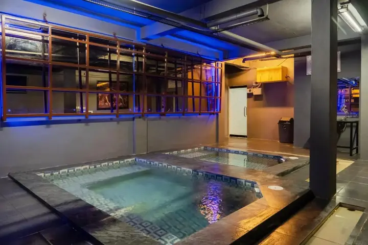 Медан: De'Tonga Hotel
