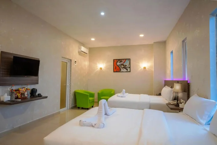Медан: De'Tonga Hotel