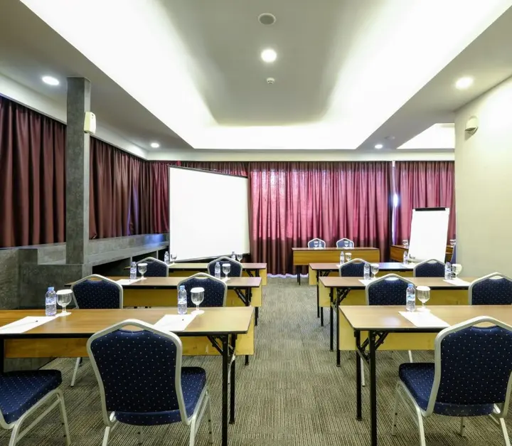 Медан: deSatu Hotel