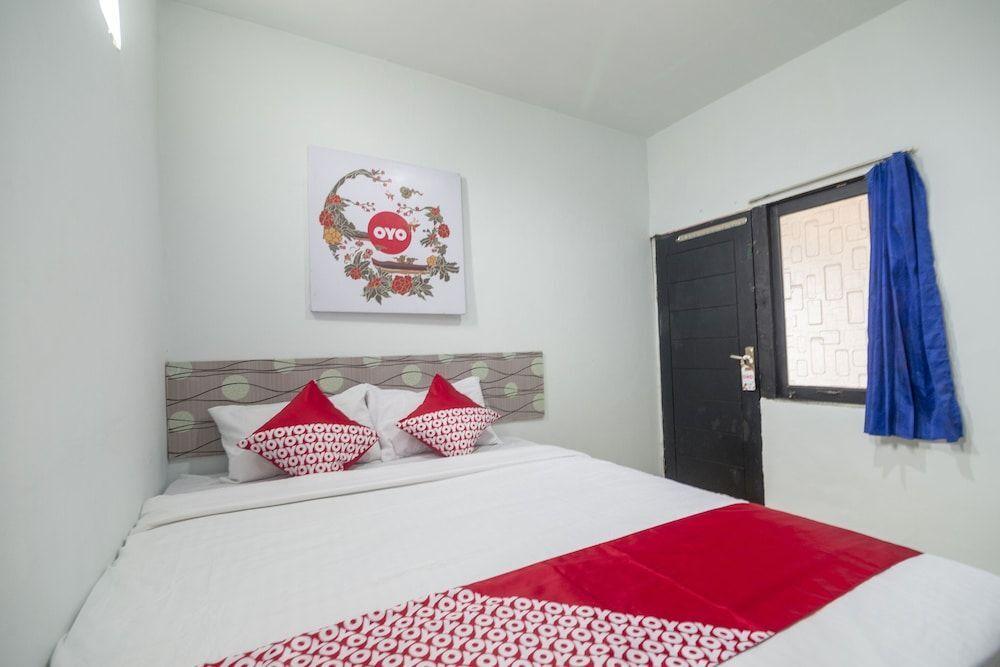 Понтианак: OYO 2187 Hm Guest House
