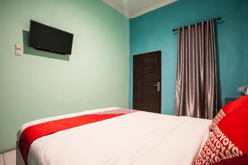 Медан: OYO 2229 Bunga Raya Residence