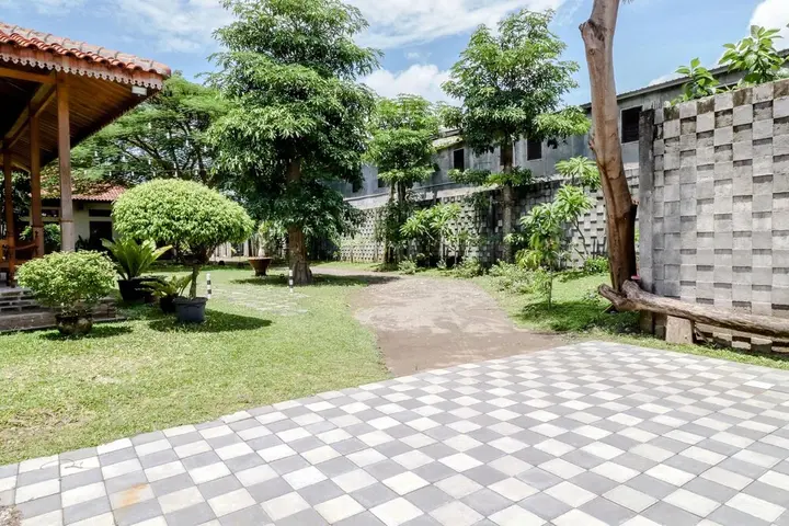 Батуретно: Jenak Homestay