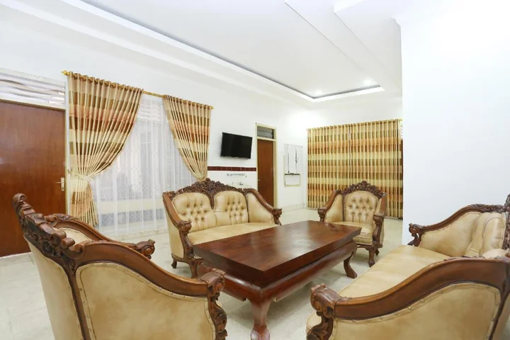 Депок: OYO 2268 Tim-tim Homestay Syariah