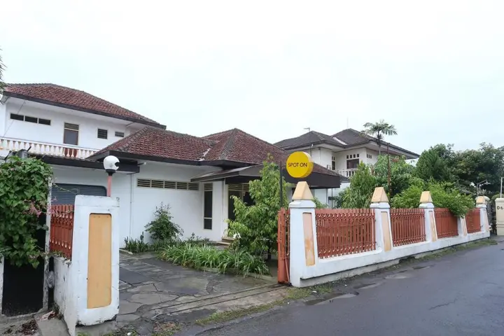 Депок: OYO 2268 Tim-tim Homestay Syariah