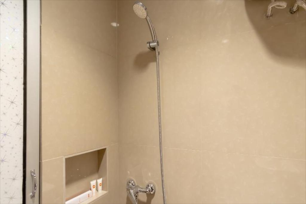 Медан: Capital O 1585 Ring Road Residence