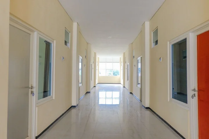 Маланг: OYO 1468 SM House