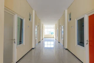 Маланг: OYO 1468 SM House