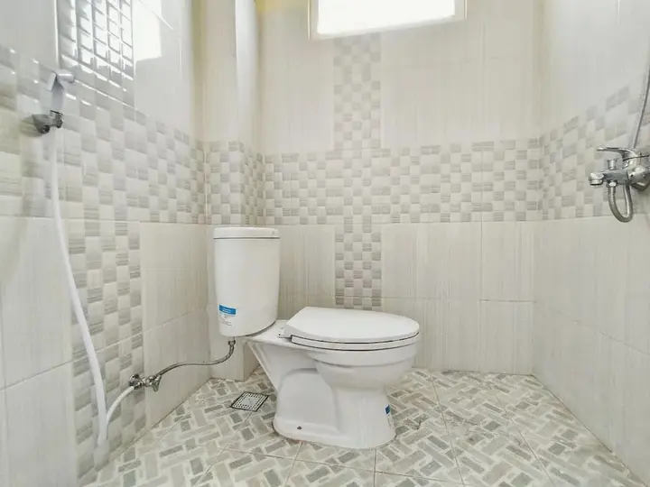 Маланг: OYO 1468 SM House