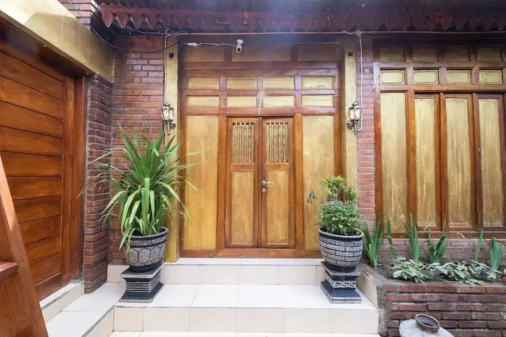 Батуретно: OYO 2372 Graha Dalem Kemuning Sedayu Syariah