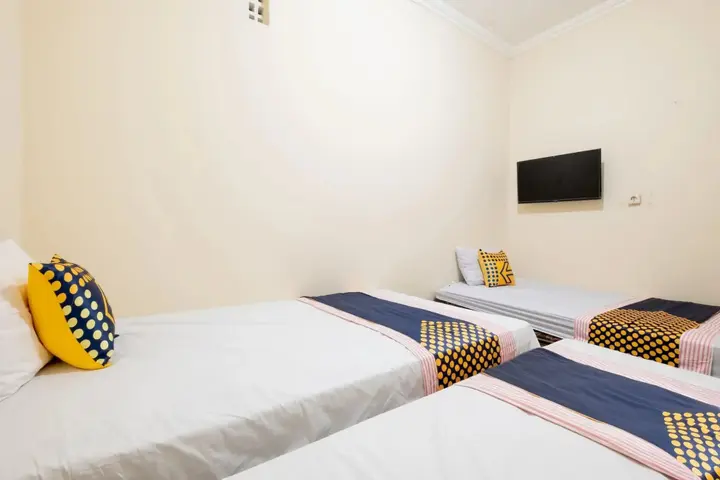 Батуретно: SPOT ON 2419 Rumah Nugraha Hotel Syariah