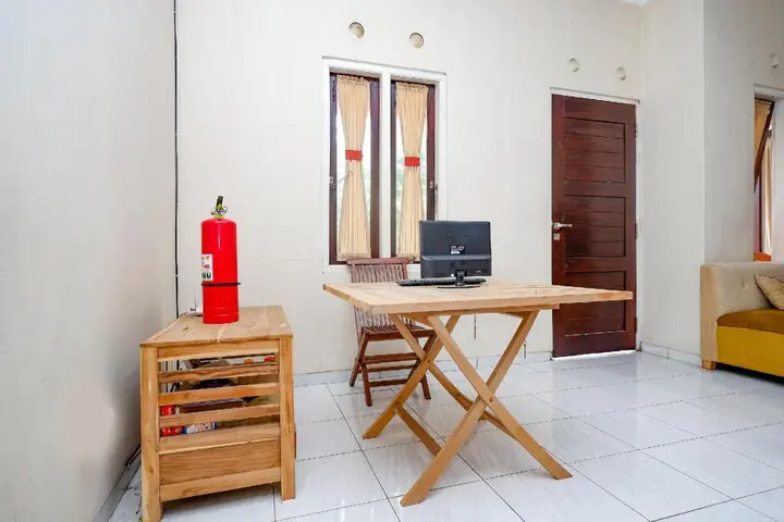 Джепара: SPOT ON 2414 Homestay Potroyudan