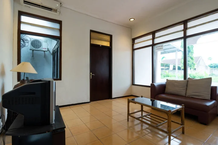 Депок: OYO 2454 Wanawiyata Homestay