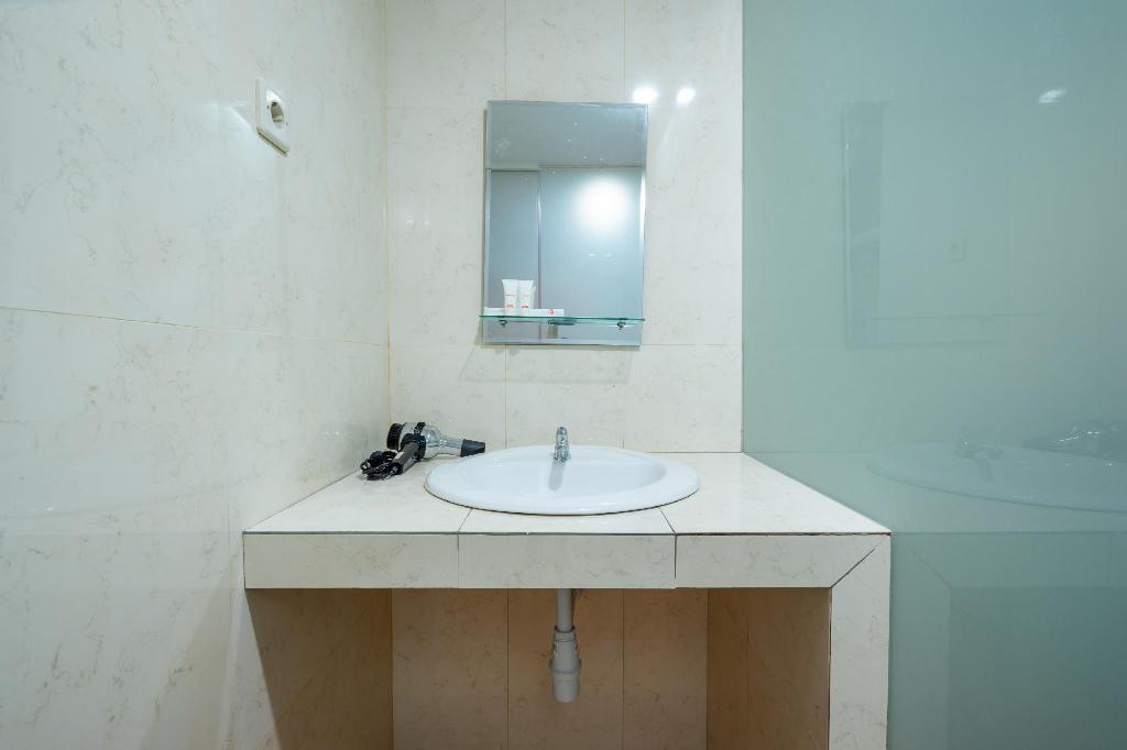 Батуретно: Oyo 2432 Malioboro Upy Best Prime