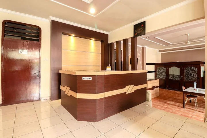 Сурабая: Hotel Bungurasih Syariah