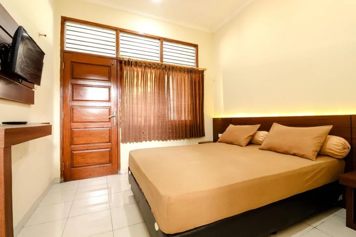 Сурабая: Hotel Bungurasih Syariah