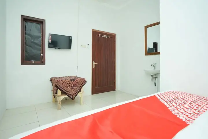 Проболинго: OYO 2492 Nindy Homestay