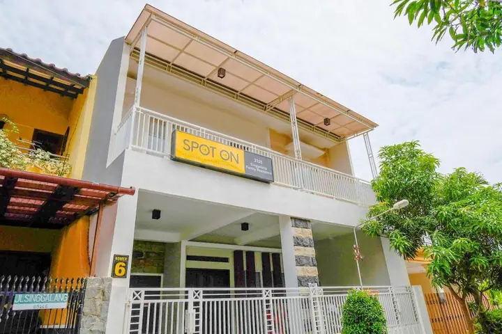SPOT ON 2325 Singgalang Residence Syariah — фото 1