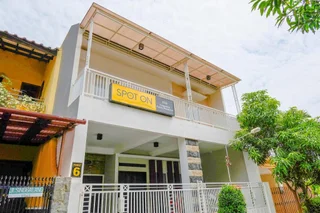Маланг: SPOT ON 2325 Singgalang Residence Syariah