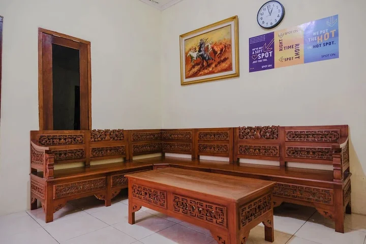Маланг: SPOT ON 2368 Dahlia Homestay Family Residence
