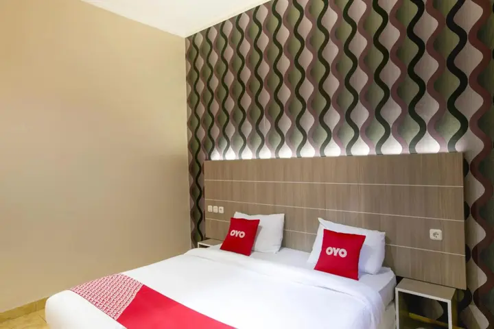 Купанг: SUPER OYO 2320 Hotel Charvita
