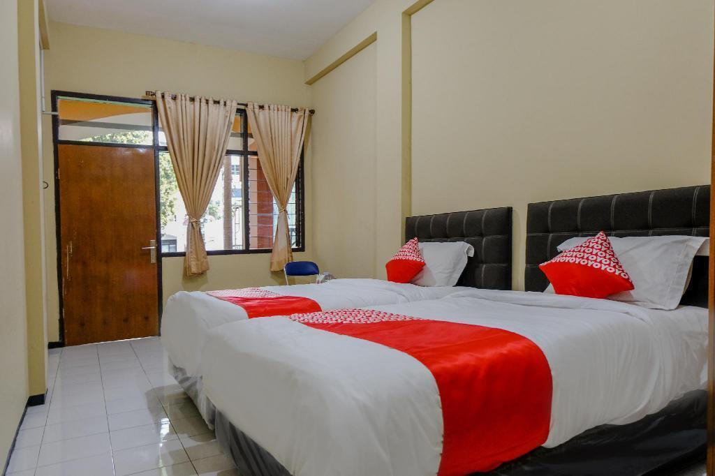 Маланг: OYO 1342 Uniga Malang Family Residence