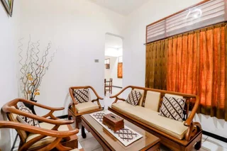 Батуретно: Homestay Mbah Rono