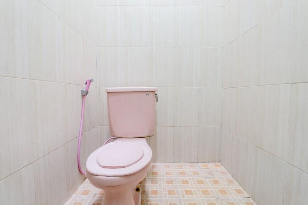 Батуретно: Homestay Mbah Rono