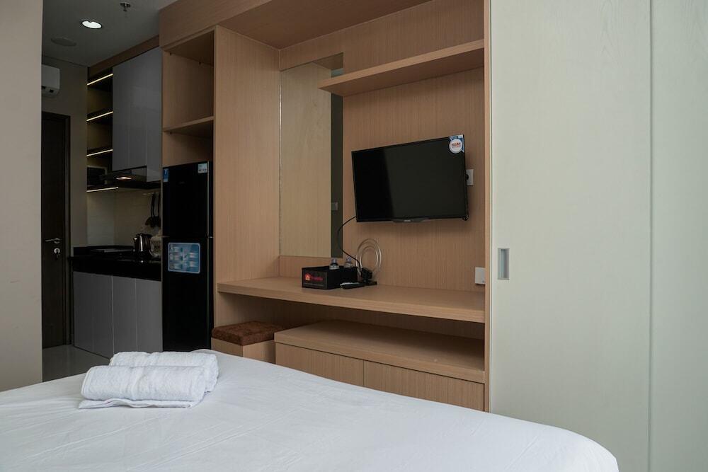 Джакарта: Pool View Studio Apartment Ciputra International