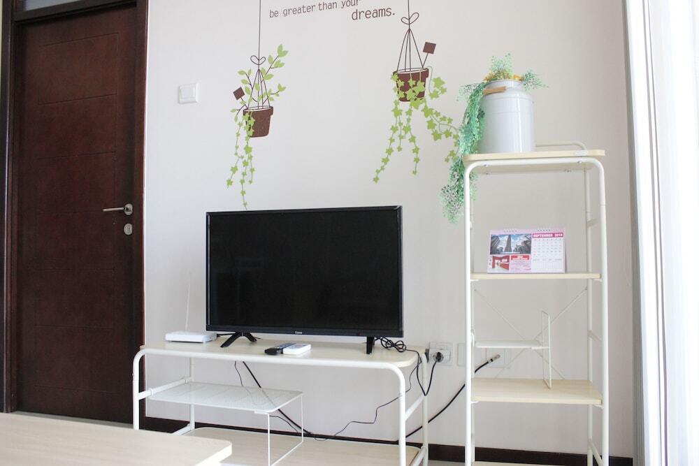 Бандунг: Spacious and Well Appointed 2BR @ Gateway Pasteur Apartment
