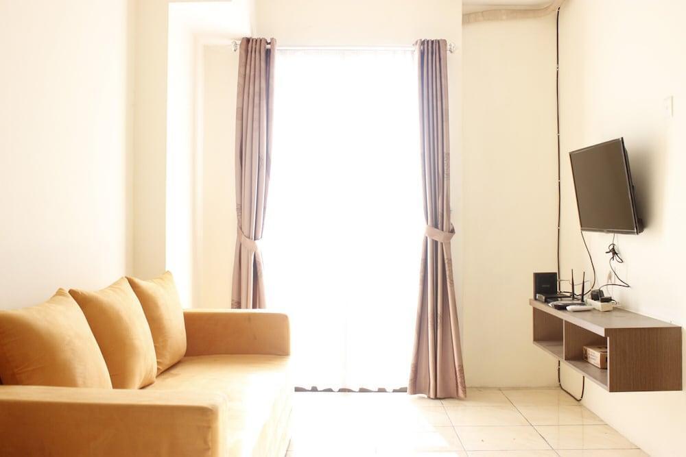 Бандунг: Cozy 2BR Tamansari Panoramic Apartment