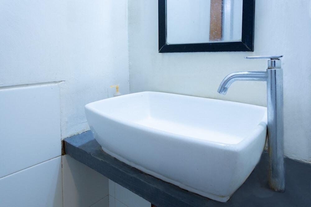 Сенджиги: Oyo 2510 Selasar Senggigi Guesthouse