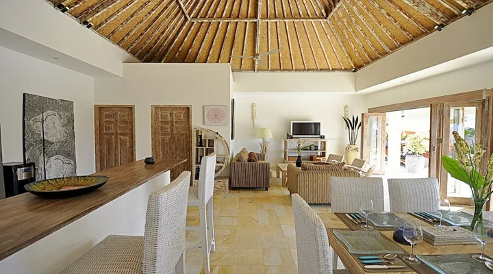 Унгасан: Villa Lukamao