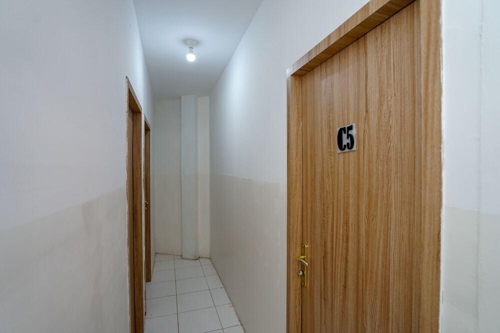 Палембанг: SPOT ON 2294 Mega Kost