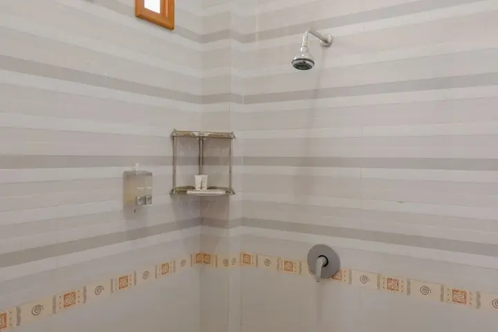 Маланг: OYO 2295 Daffi Family Residence