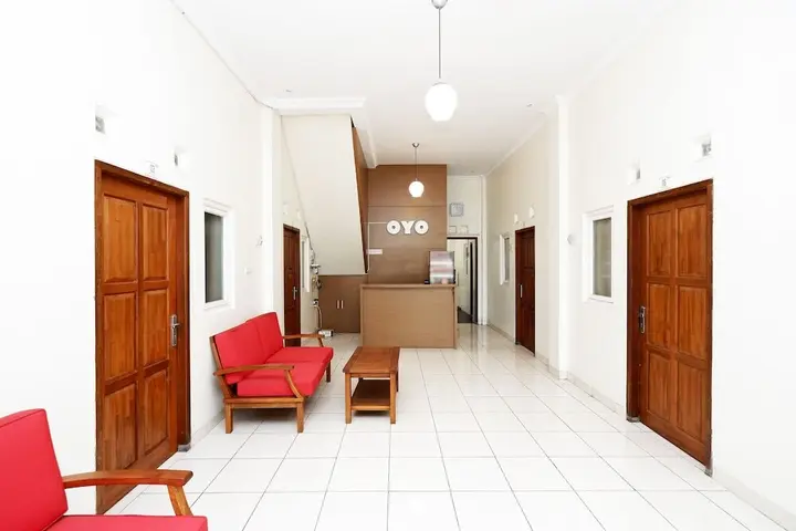 Семаранг: OYO 2428 Trision Hostel